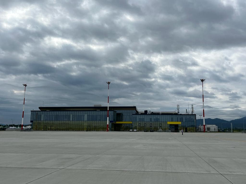 Dan Air va continua să zboare de pe Aeroportul Brașov. Ce spune ROMATSA despre programul zborurilor