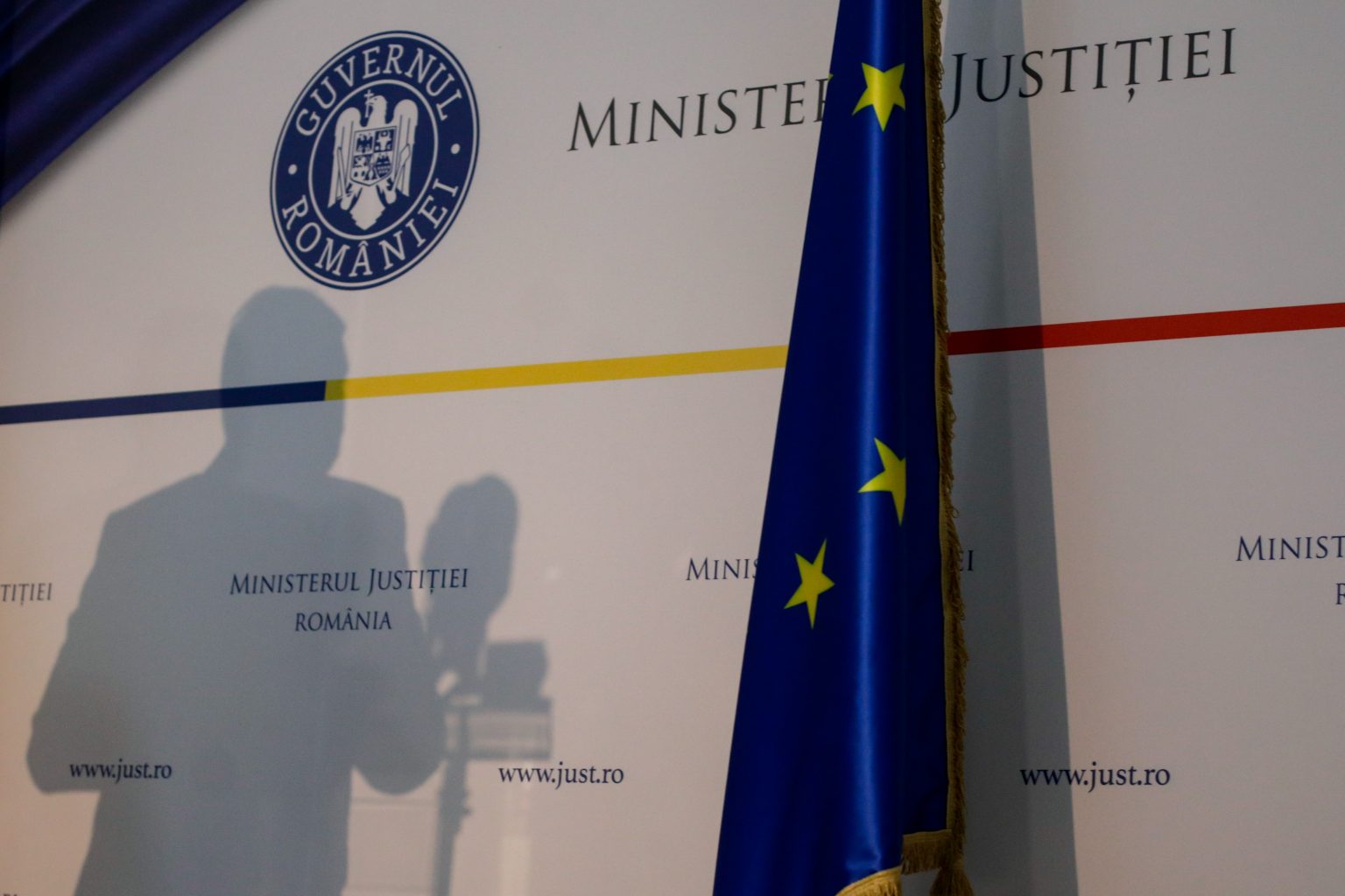 Ședință în justiție, după măsurile anunțate de Ilie Bolojan. Reprezentanţii sistemului judiciar, chemați de Radu Marinescu la minister