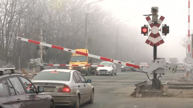 Trecerea de cale ferată de pe șoseaua Petricani se închide noaptea pentru creșterea vitezei trenurilor la 160 km/oră