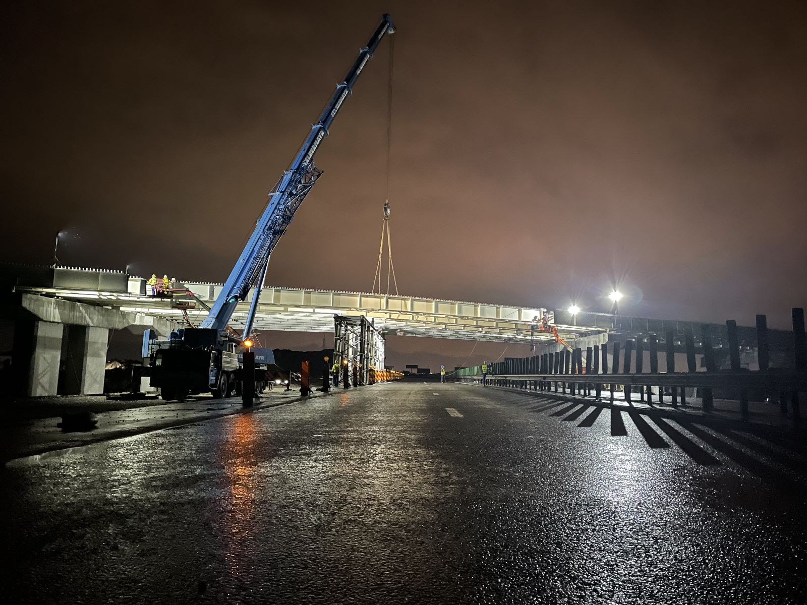 Restricțiile pe 4 km din autostrada A2 s-au prelungit