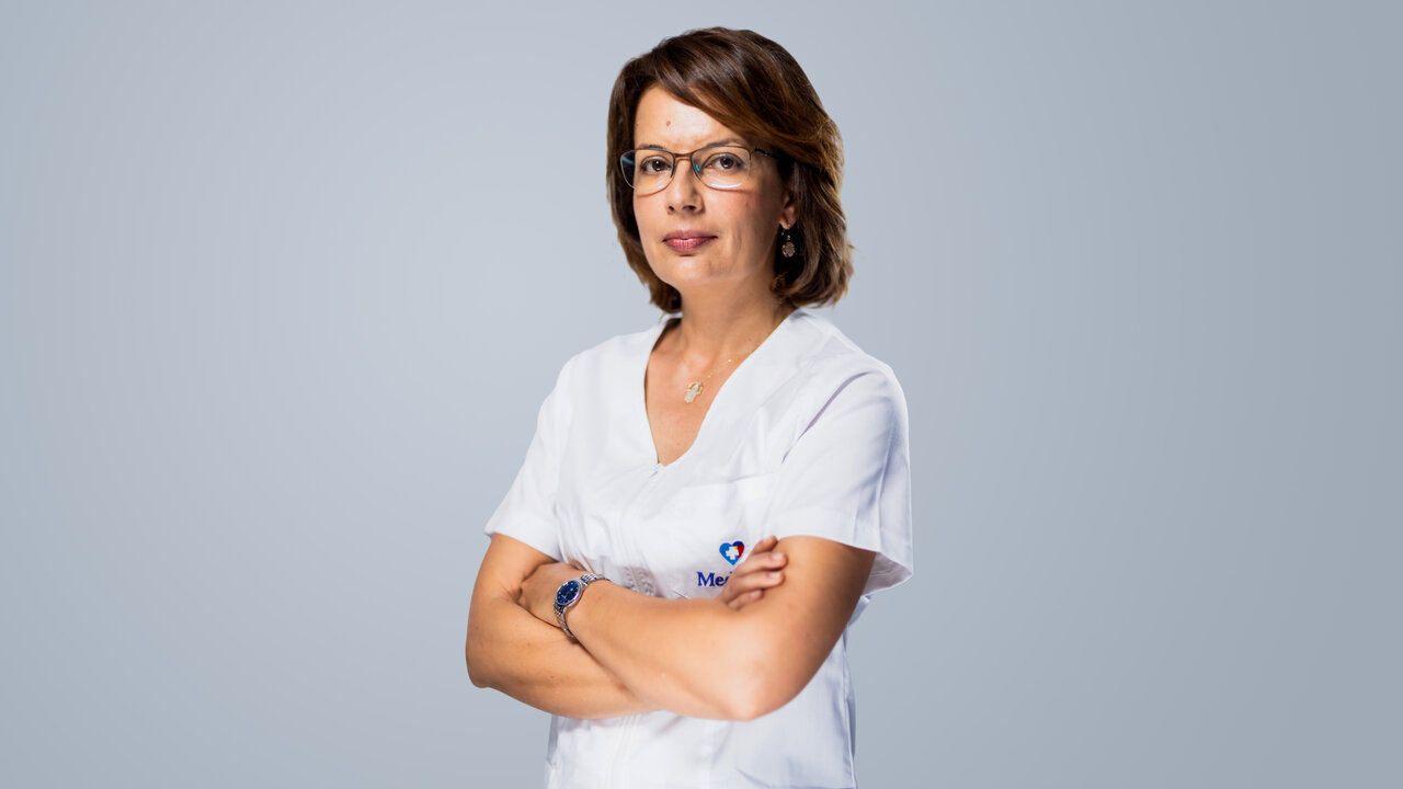 [Medici buni] Dr. Silvia Bărbulescu, medic chirurgie mamară la MedLife: „Un medic bun găsește soluții pentru fiecare caz”