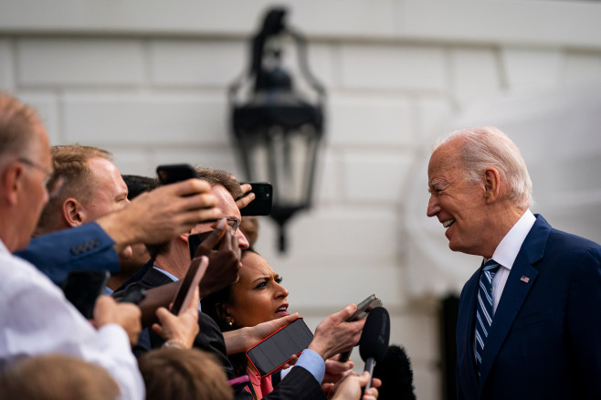 Biden Departs for Chicago