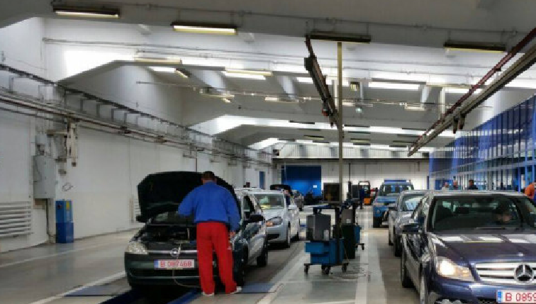 Percheziţii la RAR Bucureşti. Sute de maşini au trecut de inspecţii după ce s-au înscris date false în acte. Poliţia cere reexpertizare