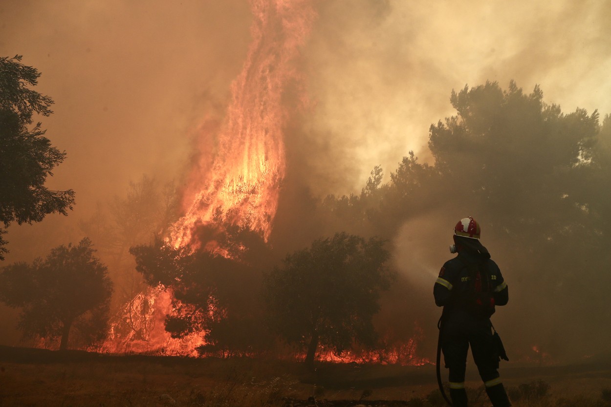 Europa se pregătește pentru o vară de foc. Sute de pompieri, printre care și români, trimiși în zonele cu risc major de incendii