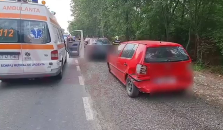 Carambol în județul Constanța. Cinci mașini s-au ciocnit în localitatea Valu lui Traian
