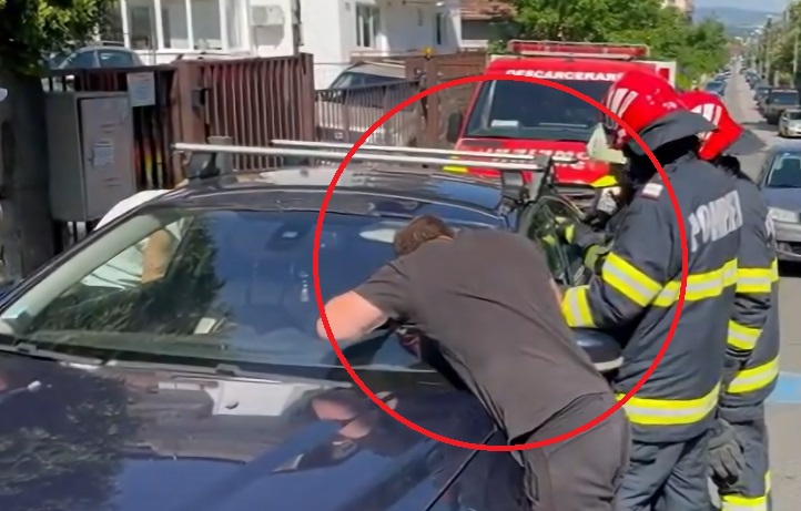 O fetiță de 4 ani din Cluj-Napoca a rămas blocată zeci de minute în mașină, la soare. Pompierii, chemați de urgență de mama disperată