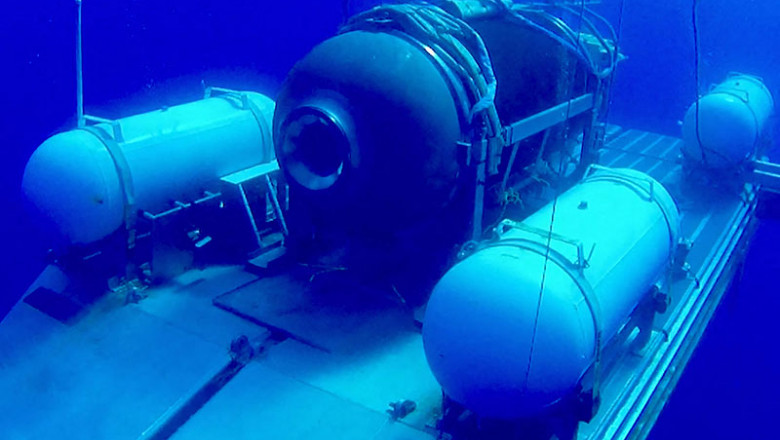submersibil fotografiat în Ocean