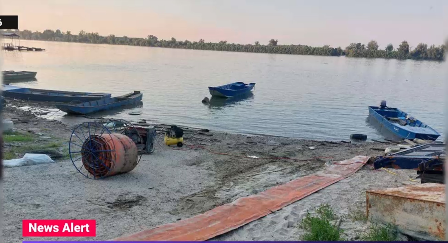 Poluare masivă pe Dunăre. 35 de tone de petrol s-au scurs dintr-o navă aflată sub pavilion bulgăresc