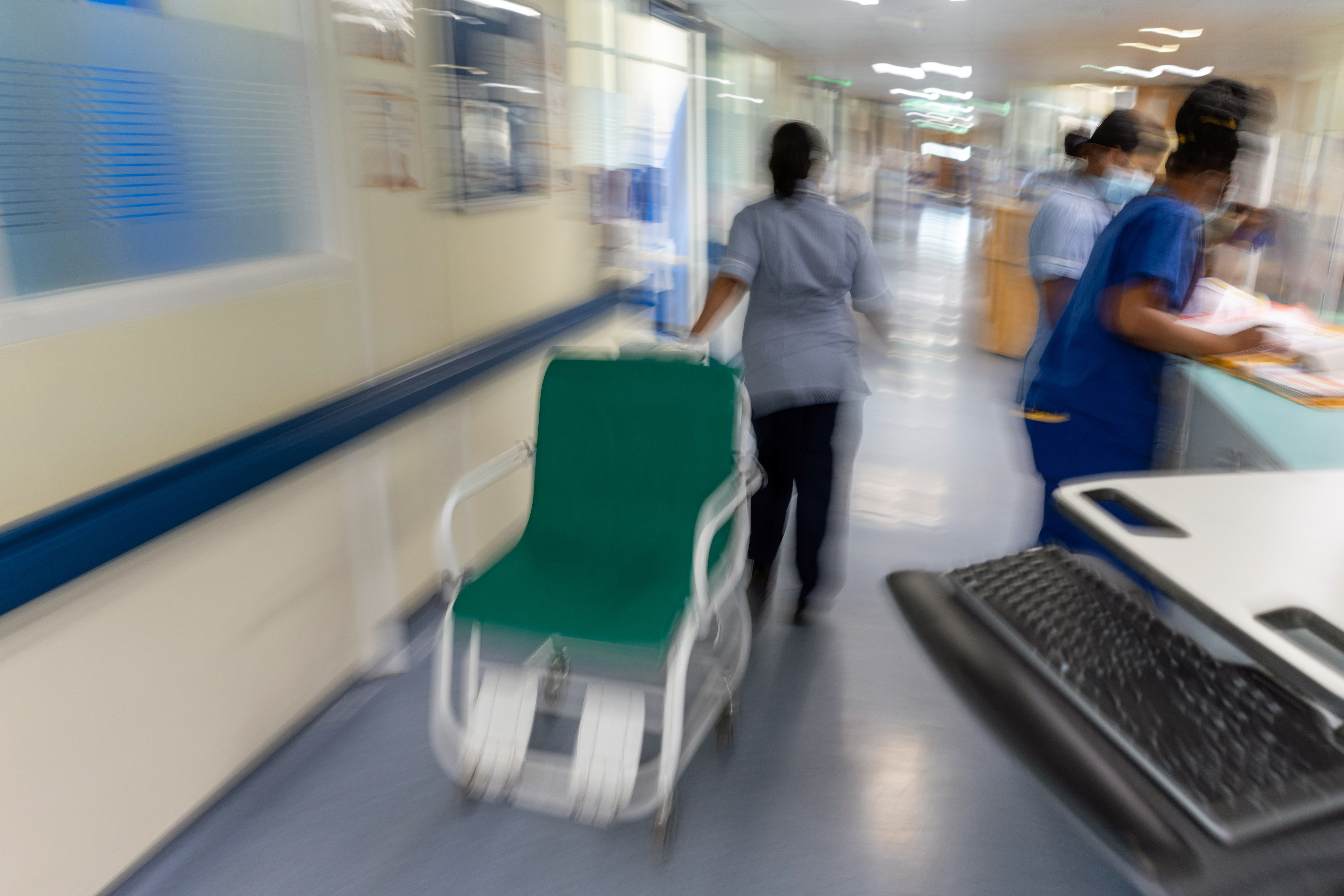Atac într-un spital din Londra: Cel puțin doi răniți. Un suspect a fost arestat