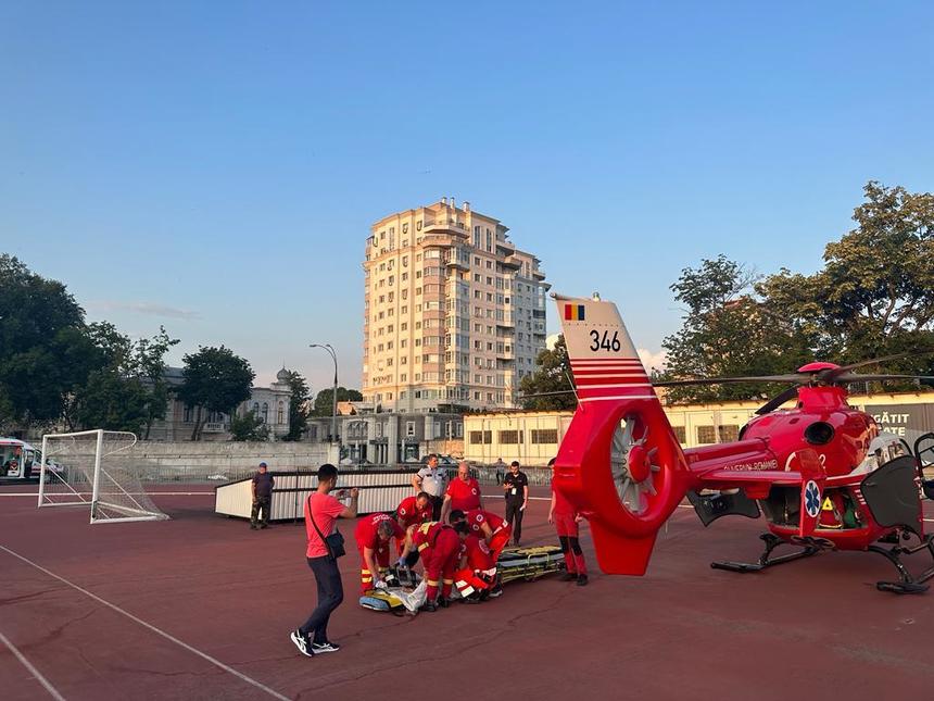 Elicopter SMURD pentru salvarea unui copil de 4 ani din R. Moldova. Micuțul a fost resuscitat cu succes după un stop cardio-respirator