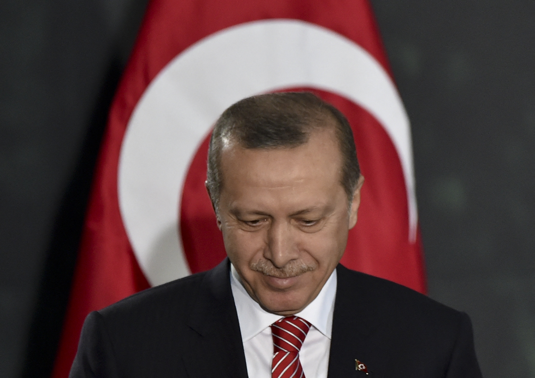 Reuters: Erdogan schimbă strategia și se apropie din nou de Occident pentru a ieși din criza economică