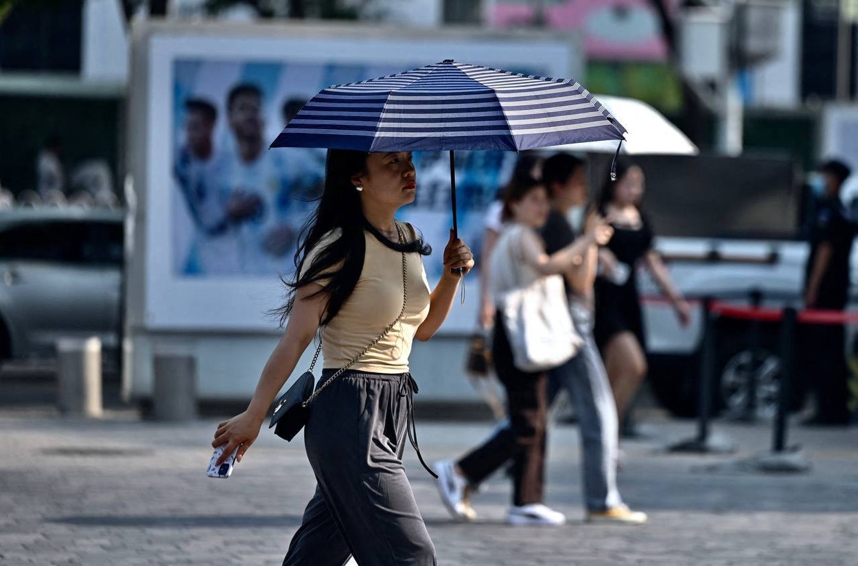Val de căldură fără precedent în Asia. Beijingul a înregistrat cea mai ridicată temperatură măsurată vreodată în luna iunie