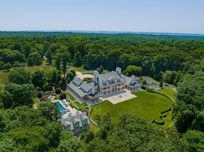 EXCLUSIVE: Grey Goose billionaire's mega-mansion on sale for Ł27m – with a 30-car garage