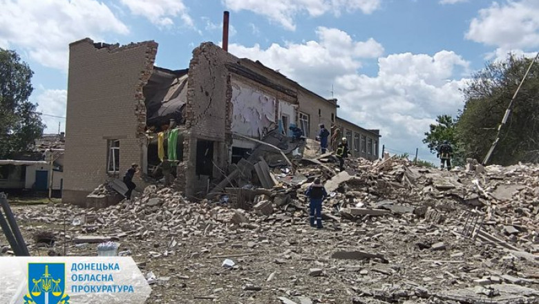 o scoala a fost bombardata in ucraina