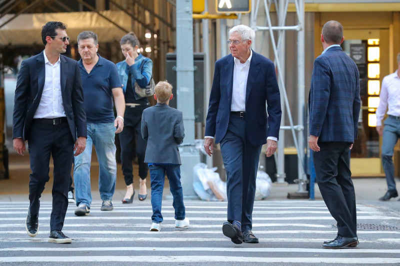 EXCLUSIVE: Charles Koch And Wife Liz Koch Seen With Their Daughter, Son And Grandkids While Going To Dinner At The Mark Hotel In New York City