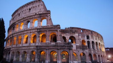 Colosseum-ul din Roma