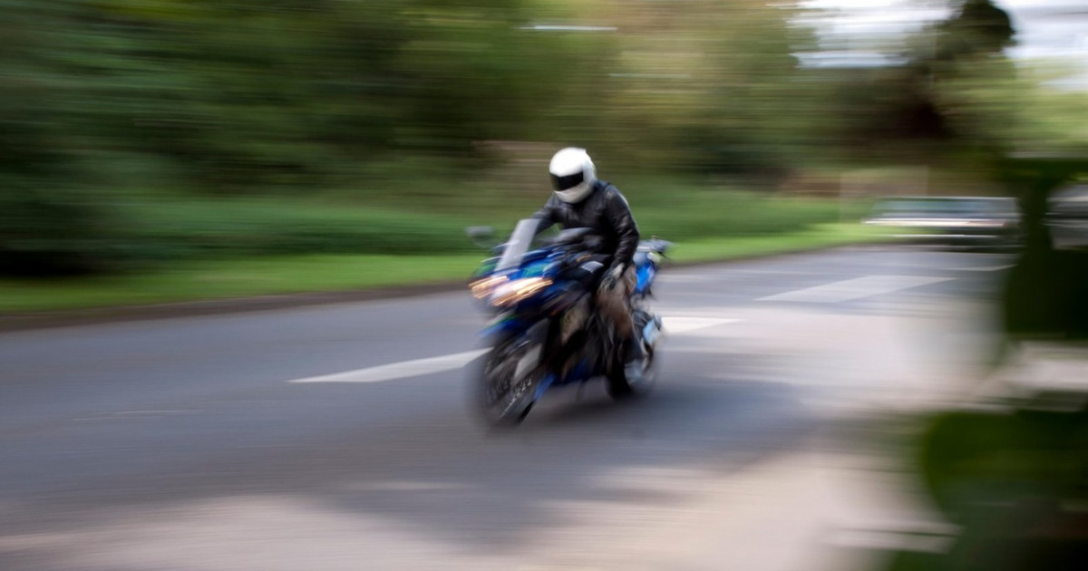 Permisul de conducere categoria B devine valabil și pentru anumite motociclete, dar numai în anumite condiții|EpicNews