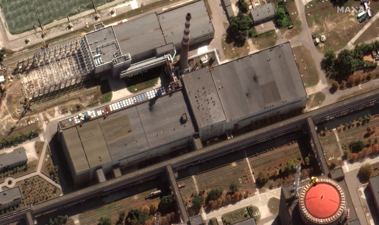 Centrala nucleară de la Zaporojie a fost lovită de o dronă militară. Expert: A ataca  situri nucleare este o joacă cu focul