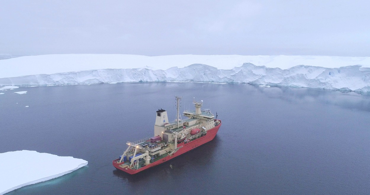 După o topire record, banchiza din Antarctica se reface foarte greu. Suprafața lipsă este de cinci ori cât Franța