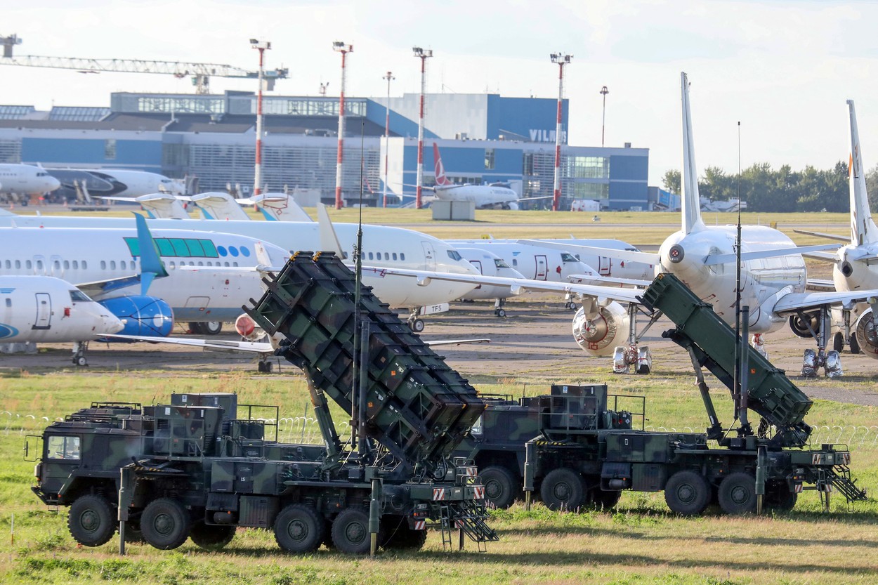 Fortăreața Vilnius. Țările NATO vin cu sisteme de apărare, militari și polițiști la summit-ul de săptămâna viitoare
