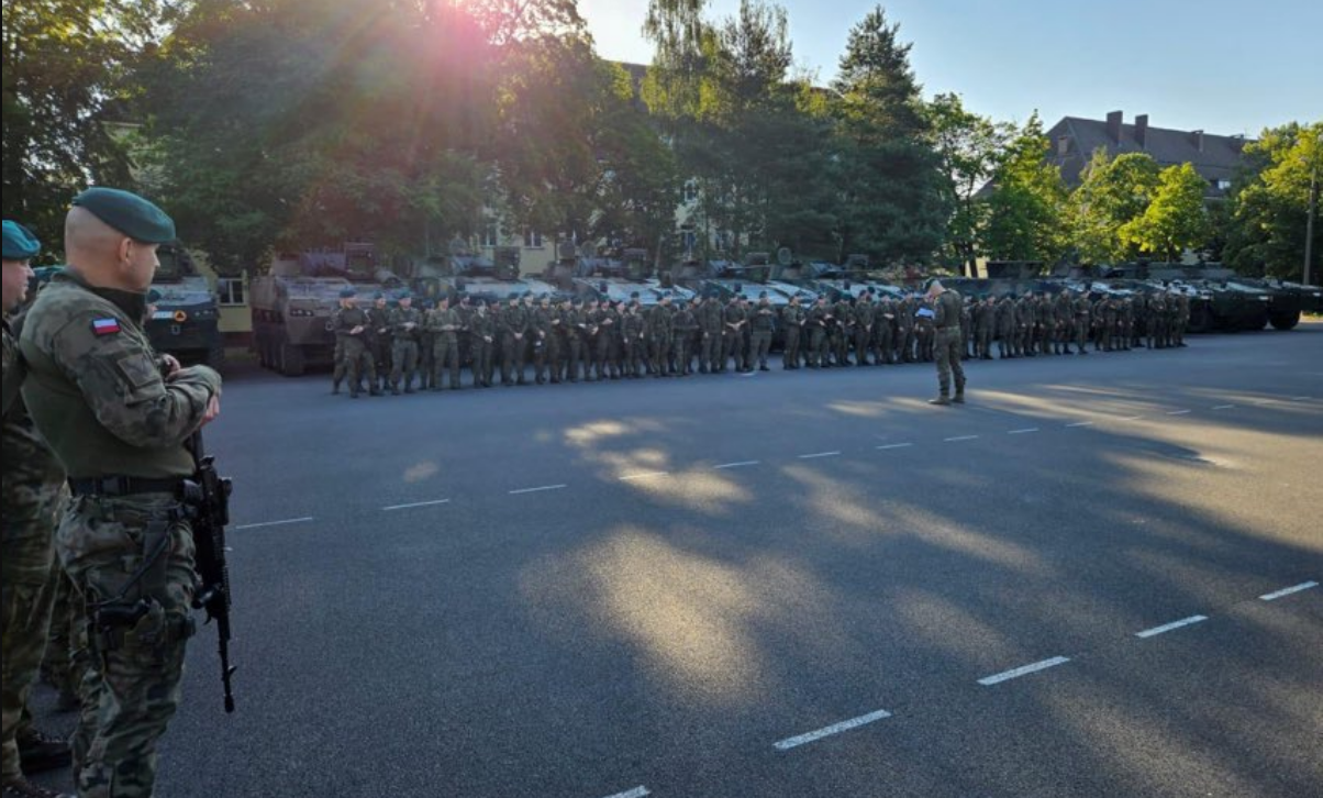 Polonia trimite peste 1.000 de militari la frontiera cu Belarusul