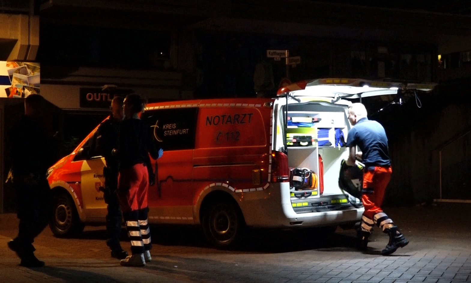 Atac cu cuţitul în Germania, soldat cu un mort și mai mulți răniți. Atacatorul a fost arestat