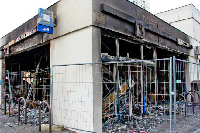 Le Mans degradations suite au deces de Nahel a Nanterre