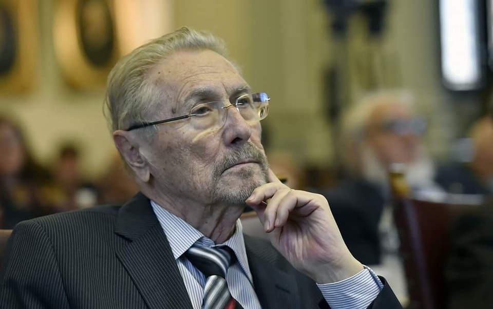 Emil Constantinescu: În România totul e distrus prin băşcălie. O ţară devine colonie când nu are o viziune proprie asupra viitorului