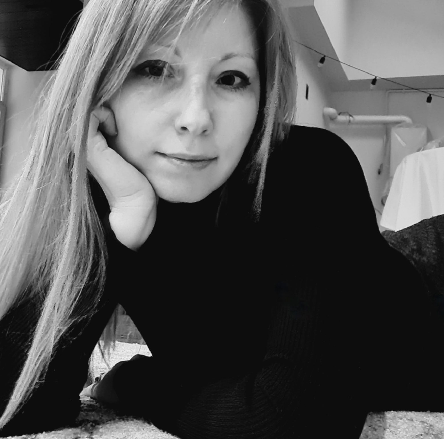 Scriitoarea ucraineană Victoria Amelina a murit după atacul din Kramatorsk. Ea se implicase în documentarea crimelor de război