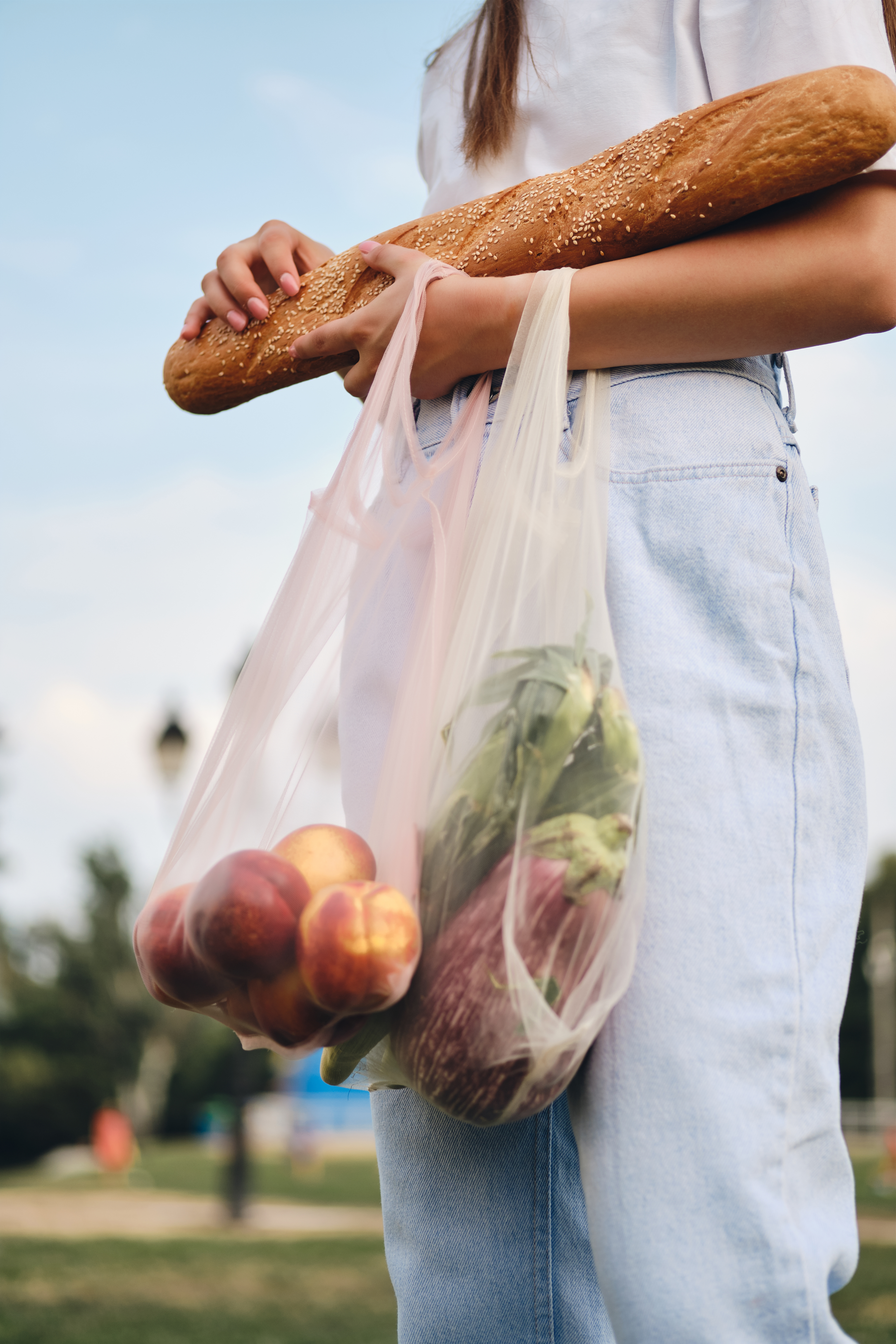 Noua Zeelandă este prima țară din lume care interzice pungile de plastic folosite pentru produsele proaspete