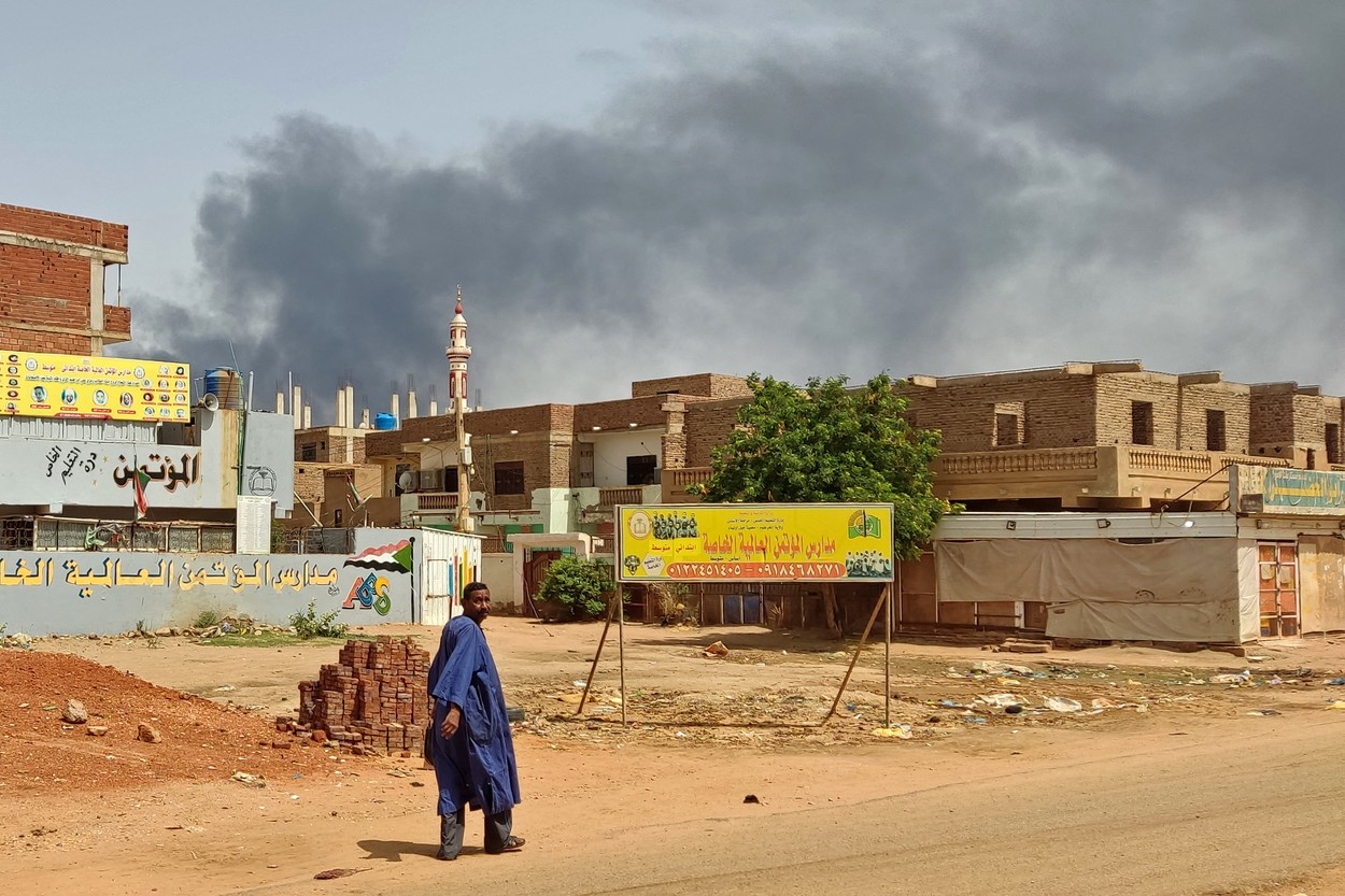 Zeci de morți în Sudan după ce o piață a fost bombardată în plină zi. Cadavrele victimelor, copii și femei, încă zac pe străzi