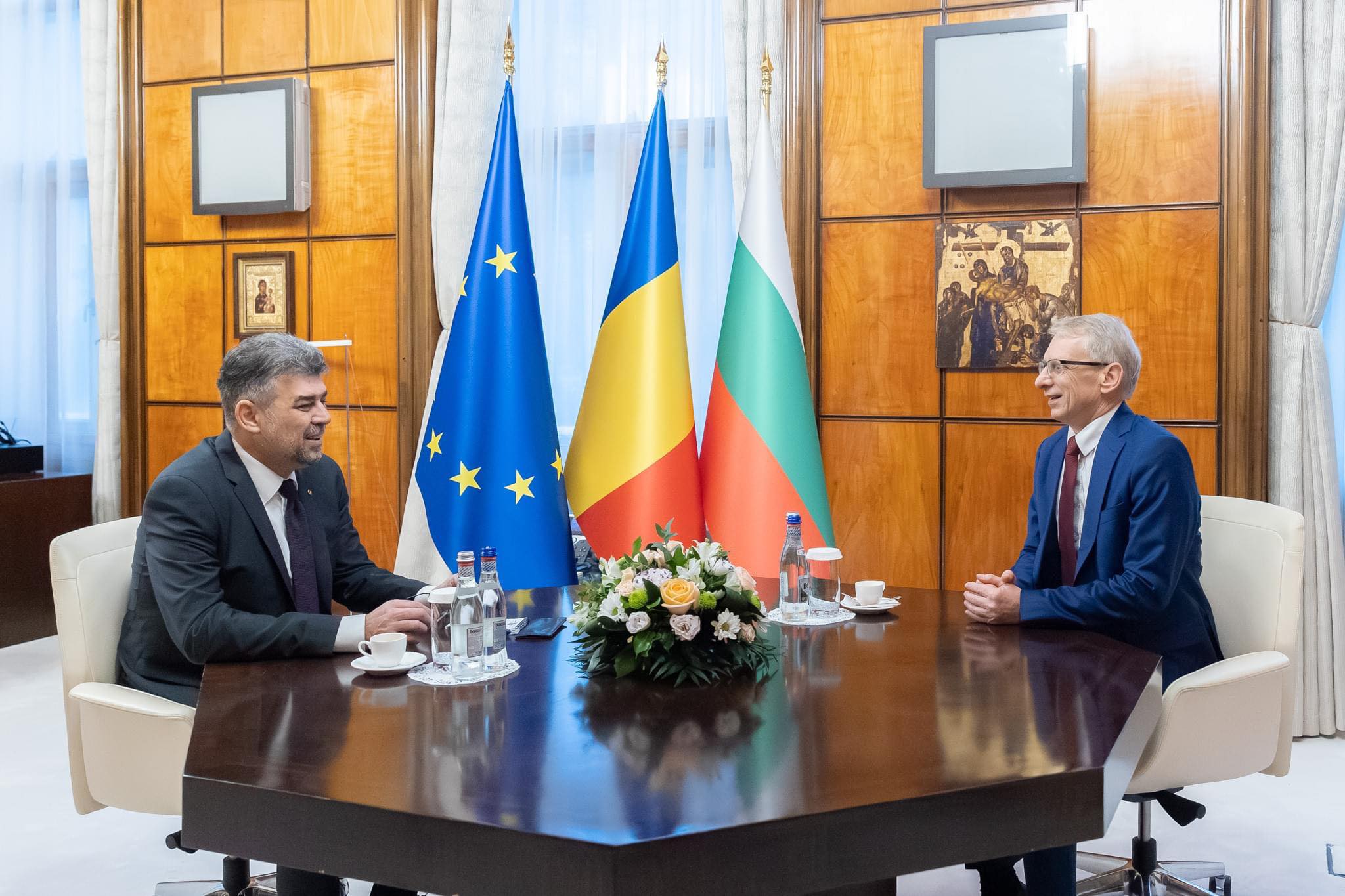 Ciolacu l-a primit pe premierul bulgar: Dragă Nikolai, suntem prim-miniștri de puțină vreme. Eu am intrat direct în foc, nu mă plâng