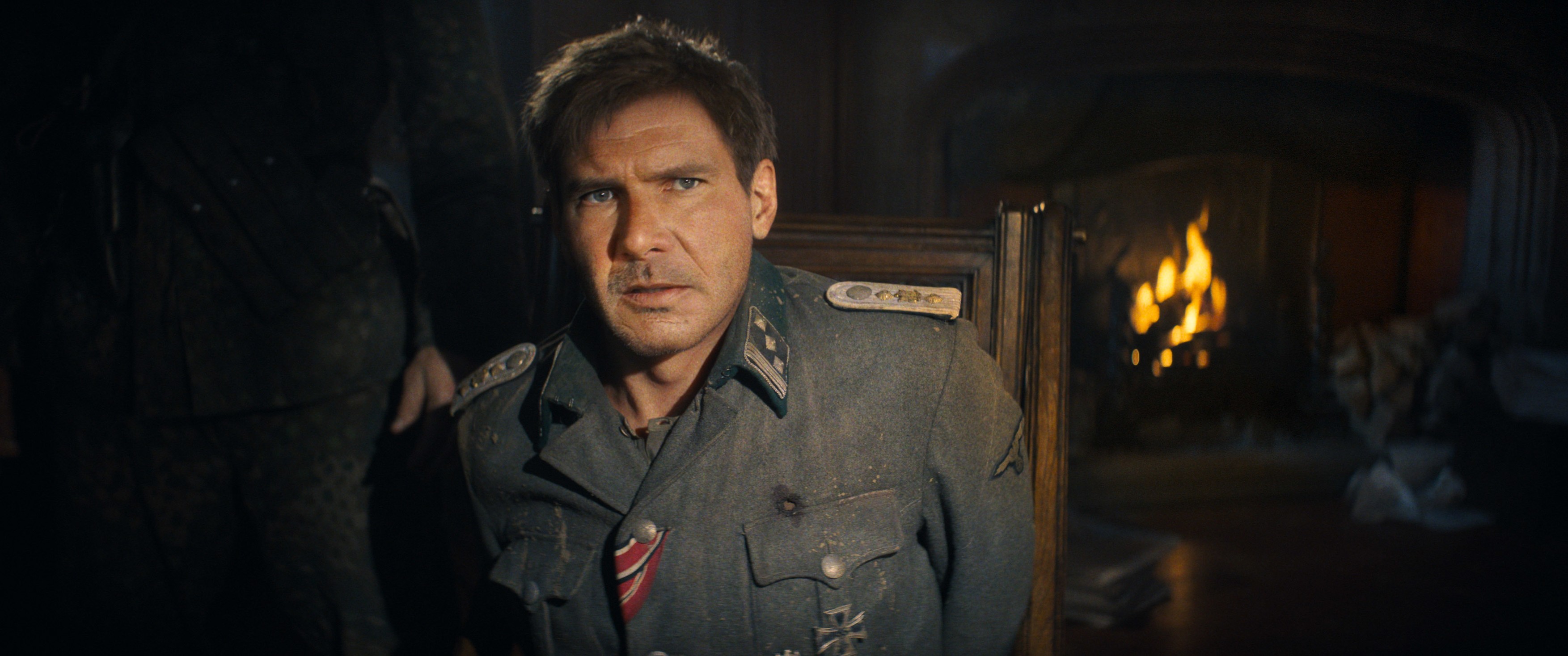 Am fost la ultimul „Indiana Jones”, dublat în limba română, ca să n-o faci tu. Sau, dacă o faci, mergi măcar la varianta subtitrată