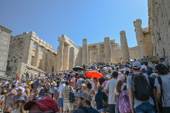 Stifling heat in Greece