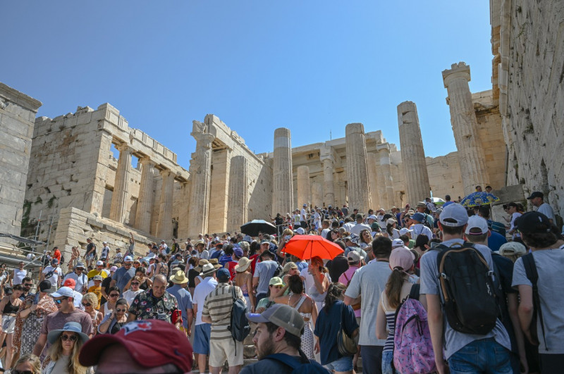 Stifling heat in Greece