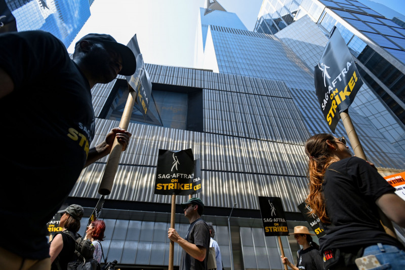 SAG-AFTRA Strike Picket Line, New York, USA - 14 Jul 2023