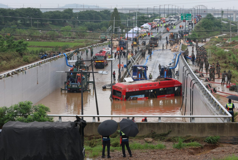 tunel inundat coreea de sud (27)