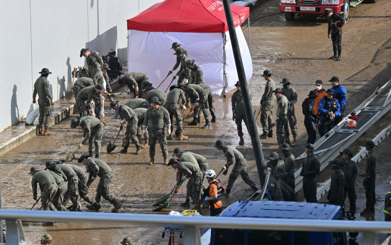 tunel inundat coreea de sud (34)