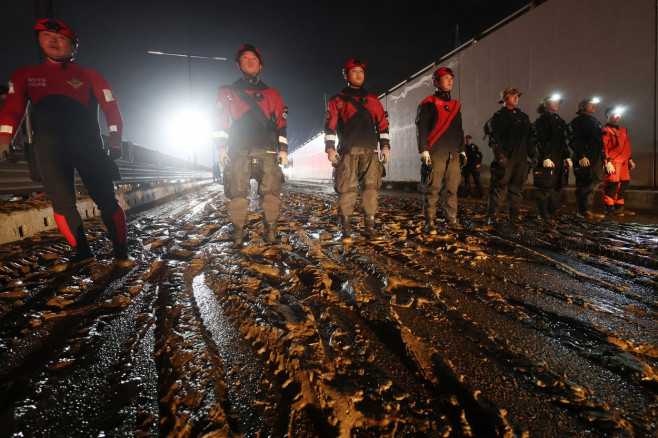 tunel inundat coreea de sud (38)