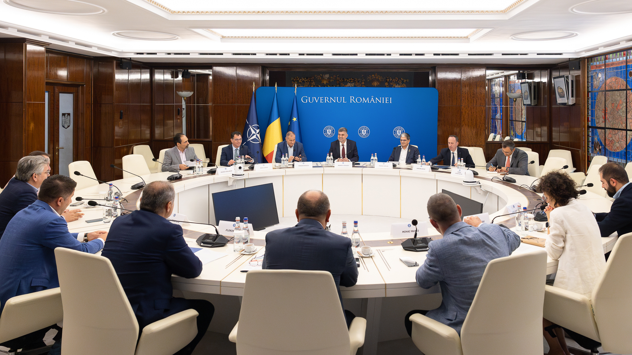 Măsurile fiscale, discutate de Ciolacu cu mediul de afaceri: „În primul rând ar trebui ca Guvernul să-şi facă ordine în propria curte”