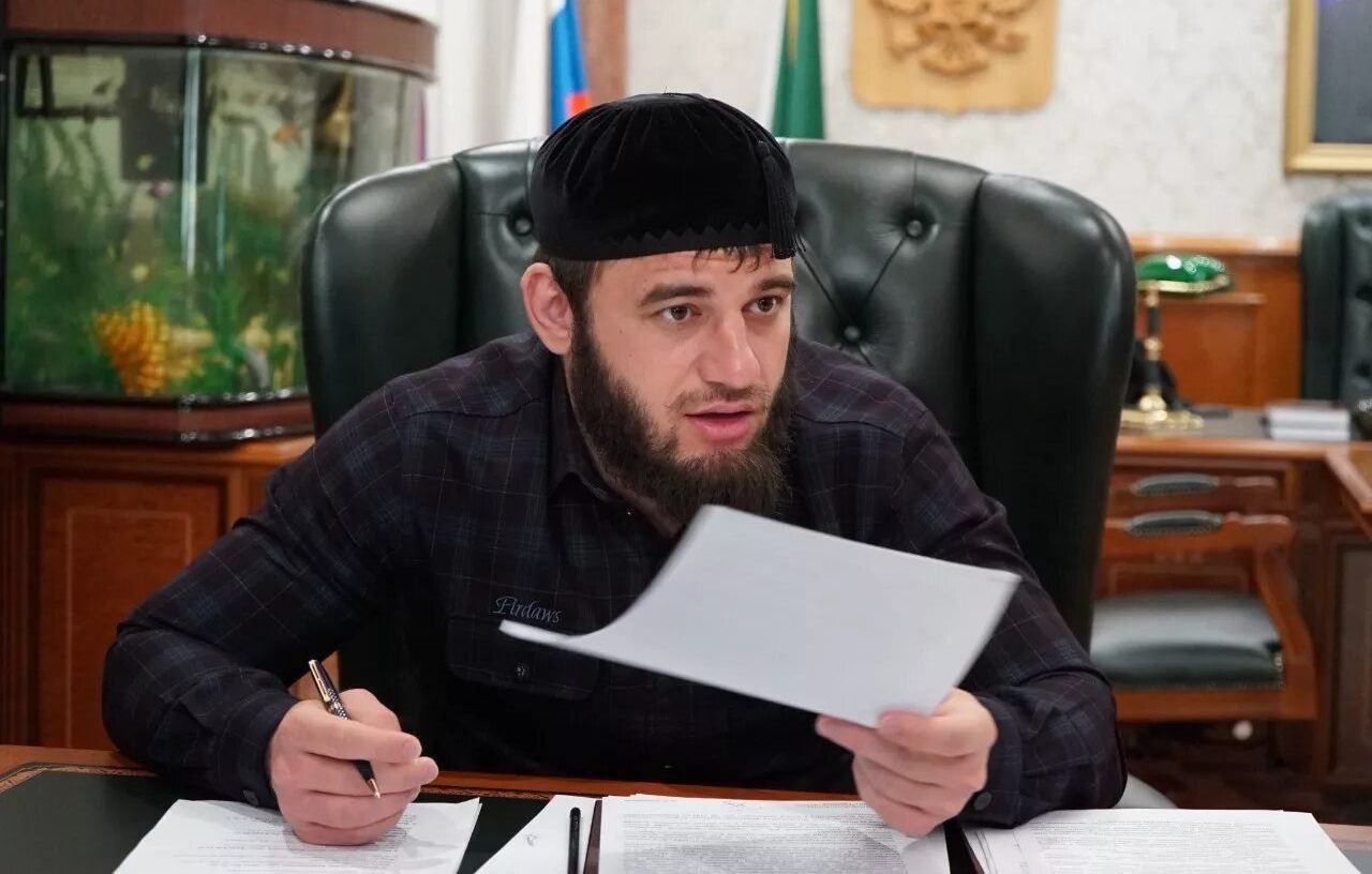 Nepotul lui Kadîrov a fost numit director la Danone Rusia, după ce Putin a naționalizat compania franceză de lactate