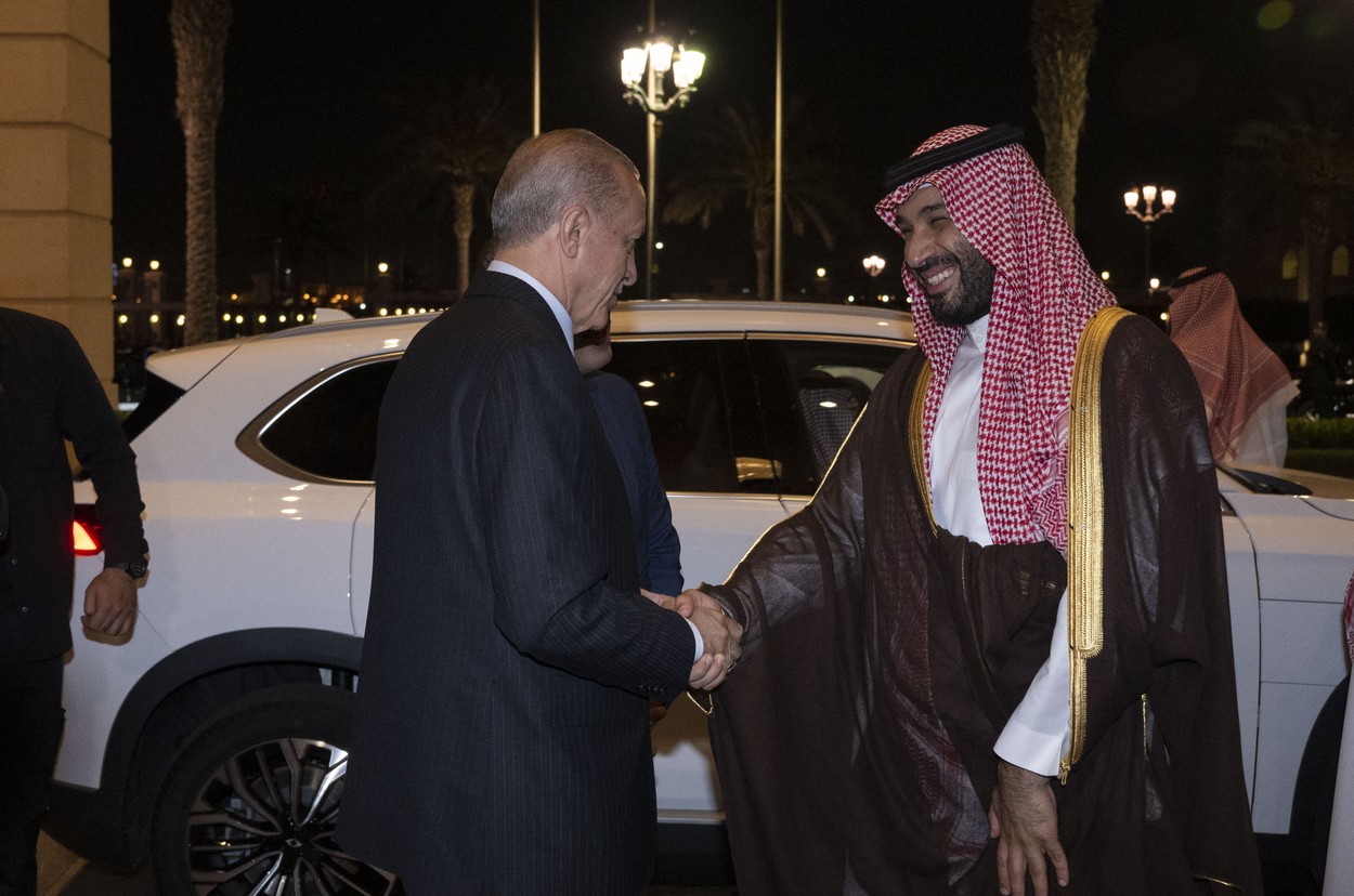 Ca să evite FMI, Erdogan caută 50 de miliarde în Golf. Cadoul cu care a vrut să-l impresioneze pe prințul moștenitor al Arabiei Saudite