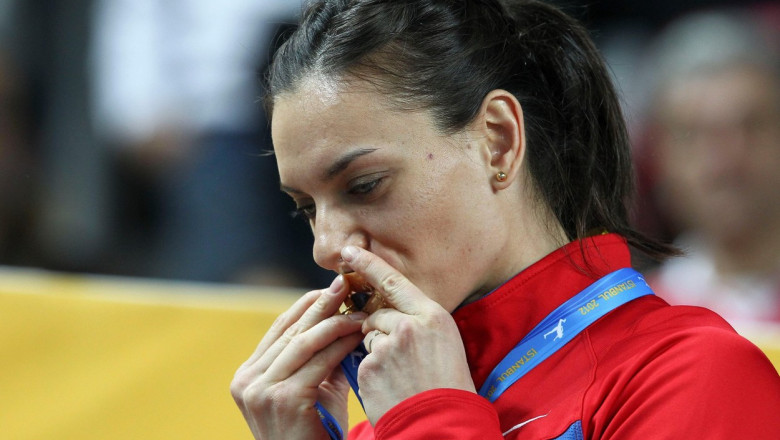 Elena Isinbaeva, dubla campioană olimpică cu prăjina