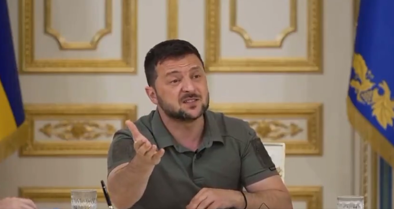 Zelenski, nervos față-n față cu jurnaliștii din Africa: „Putin face la fel ca Hitler”