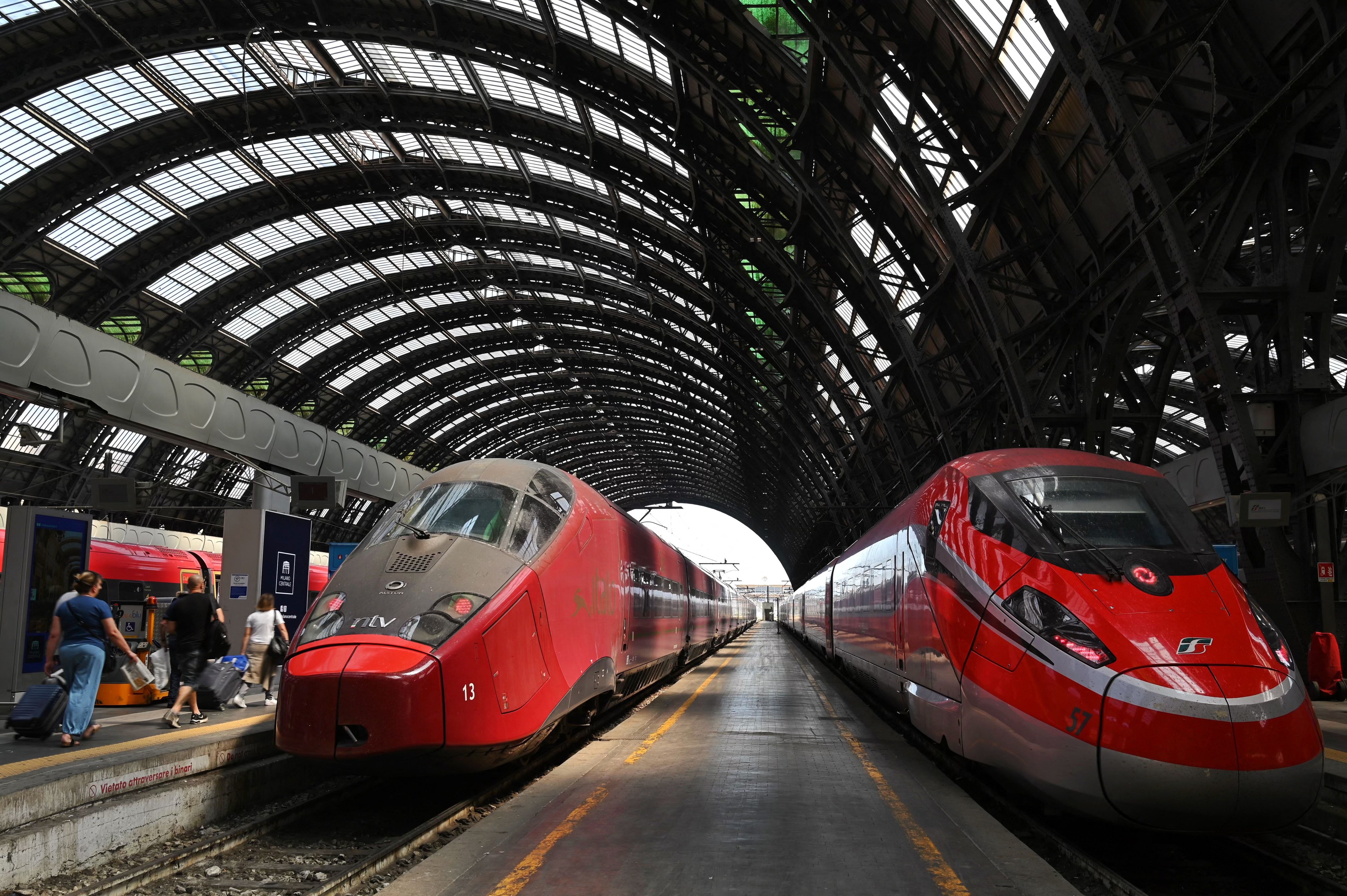 Călătorii mai simple cu trenul în UE: Comisia Europeană propune reguli noi