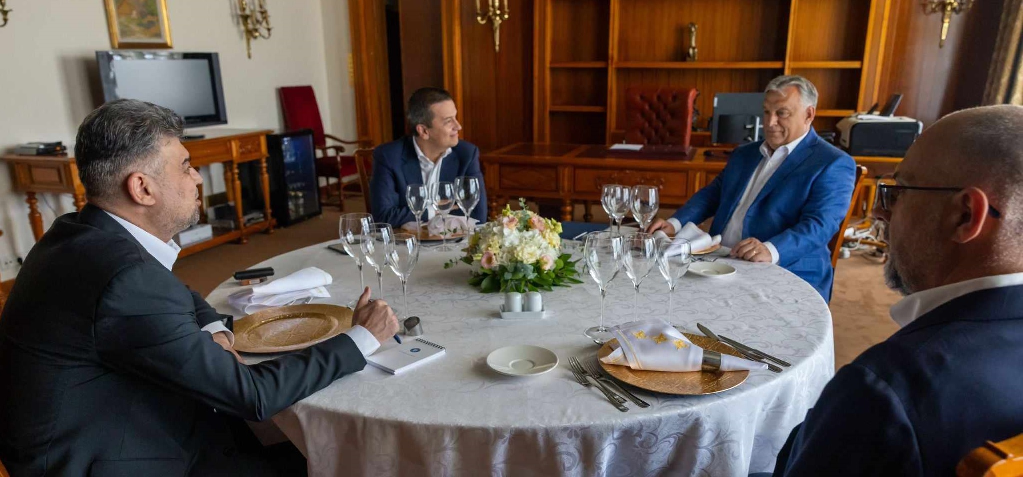 Ce au discutat Ciolacu și Viktor Orban la masă: TGV între București și Budapesta