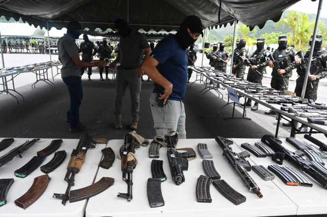 honduras arme confiscate inchisori distrugere profimedia-0788361080