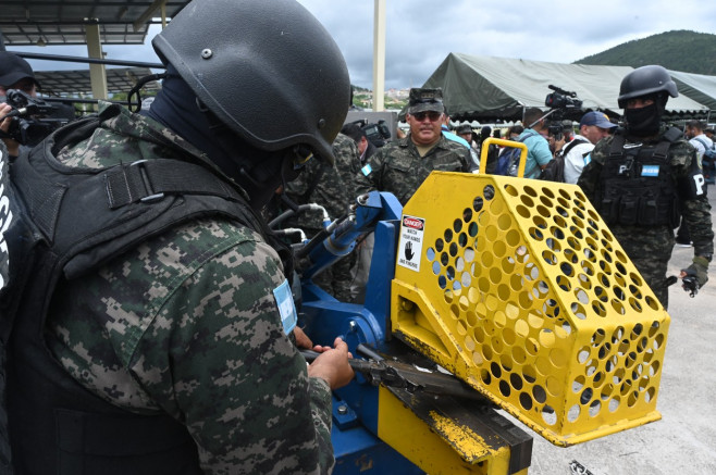 honduras arme confiscate inchisori distrugere profimedia-0788361822