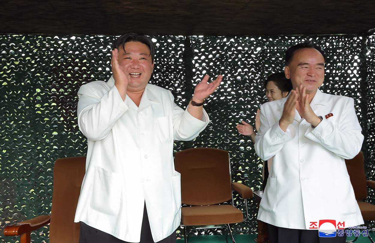 Coreea de Nord a testat Hwasong-18, în prezența lui Kim Jong Un. A fost o "mare explozie" care a zguduit "întreaga planetă"