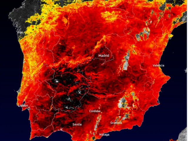 Μια δορυφορική εικόνα δείχνει 60 μοίρες στο έδαφος στην Ισπανία.  Ο καύσωνας «Κέρβερος» έχει ήδη θύματα και μετά έρχεται ο «Χάρων»